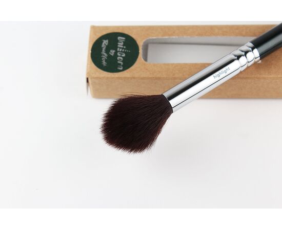 305 UniCorn - Round brush from antibacterial corn synthetic "highlight"